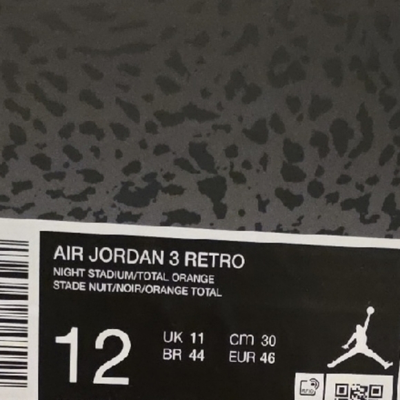 Jordan 3 Retro "Fear" - Picture 2 of 12